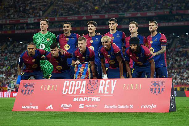 稳得可怕！胡金秋9中8高效拿下19分5板1帽 第三节10分